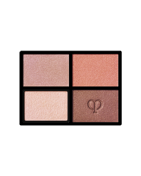 Photo of "EYE COLOR QUAD (REFILL)", an eyeshadow consisting of four colors. The brand logo is imprinted on the lower right color. Shade: 8-Warm Ocean Sunset.