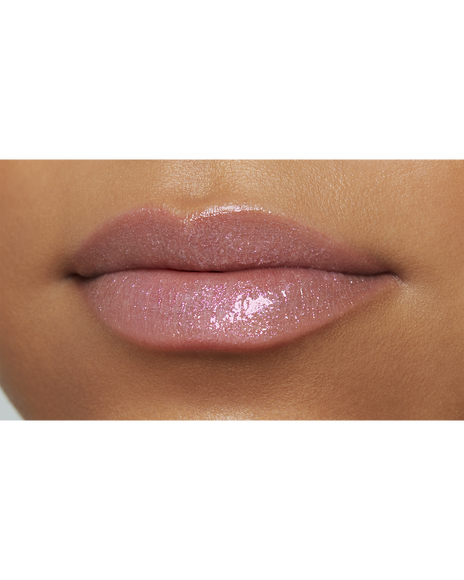 Photo of lips of a model with a deep skin tone wearing "CREAM ROUGE SPARKLES" in shade 303.