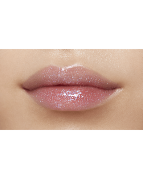 Photo of lips of a model with a medium skin tone wearing CREAM ROUGE SPARKLES; in shade 301.