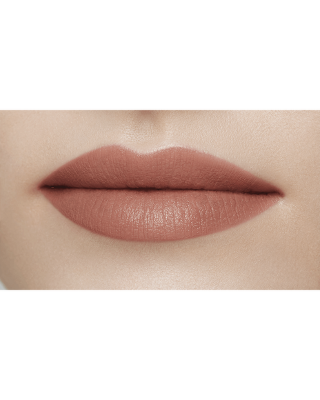 Photo of a light skin tone model wearing CREAM ROUGE MATTE in shade 111 on the lips.